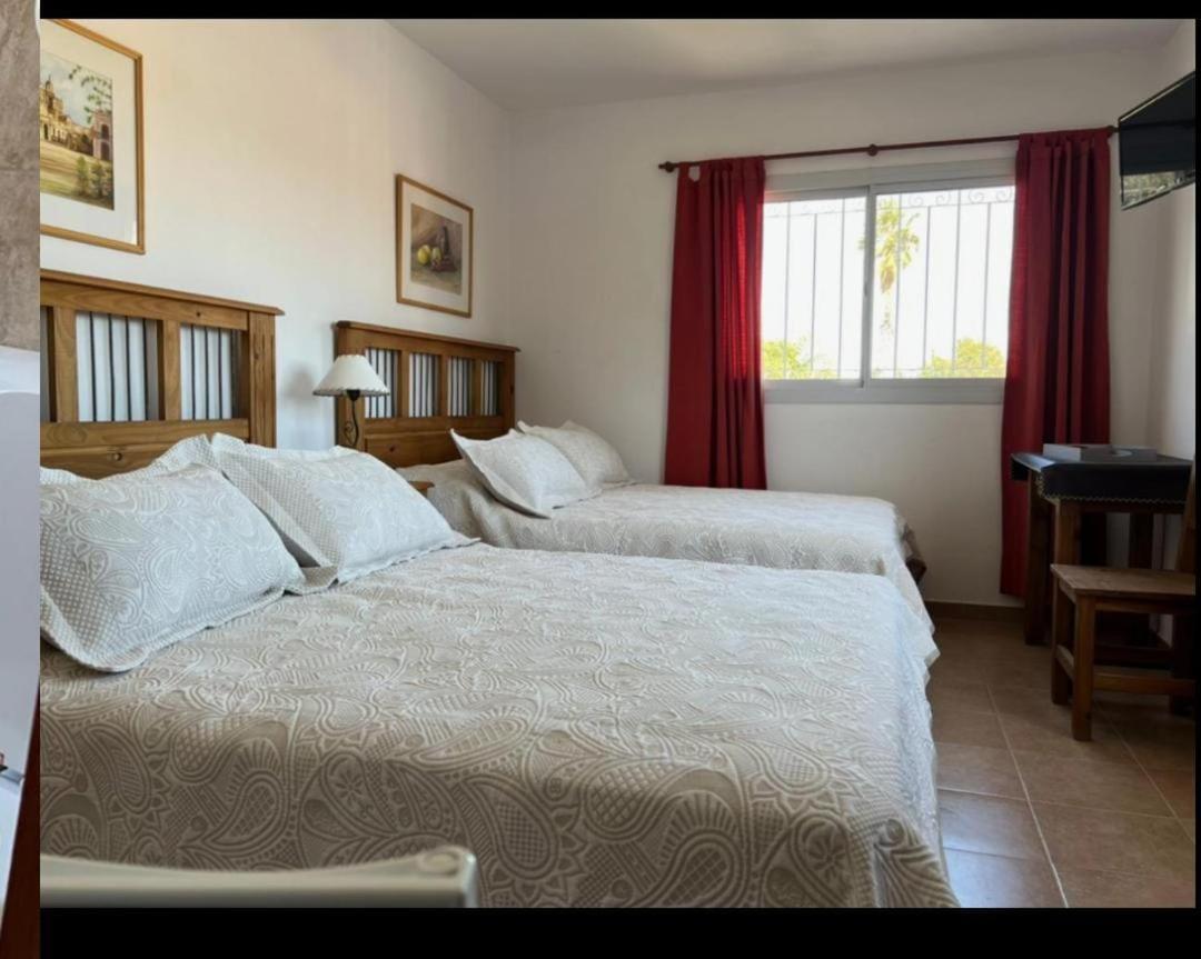 Posada De Los Lirios Hotel *